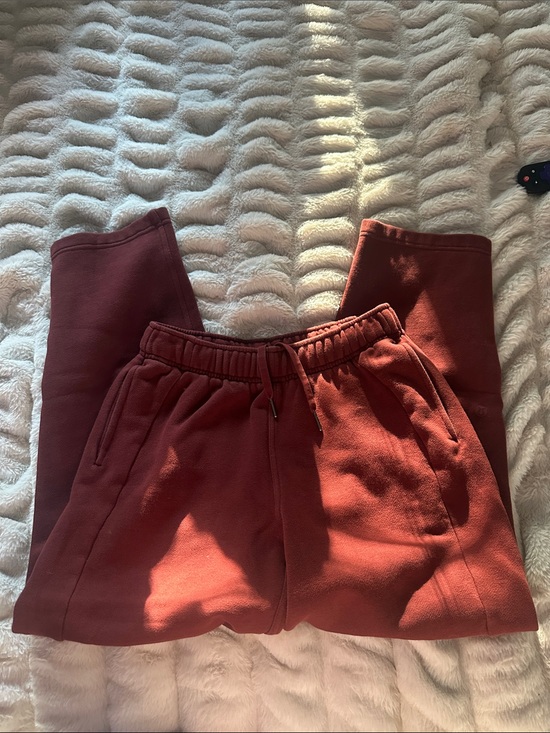 lululemon athletica Pants - Women’s Lululemon Burgandy Rust Red Pull-On Scuba Sweatpants Small